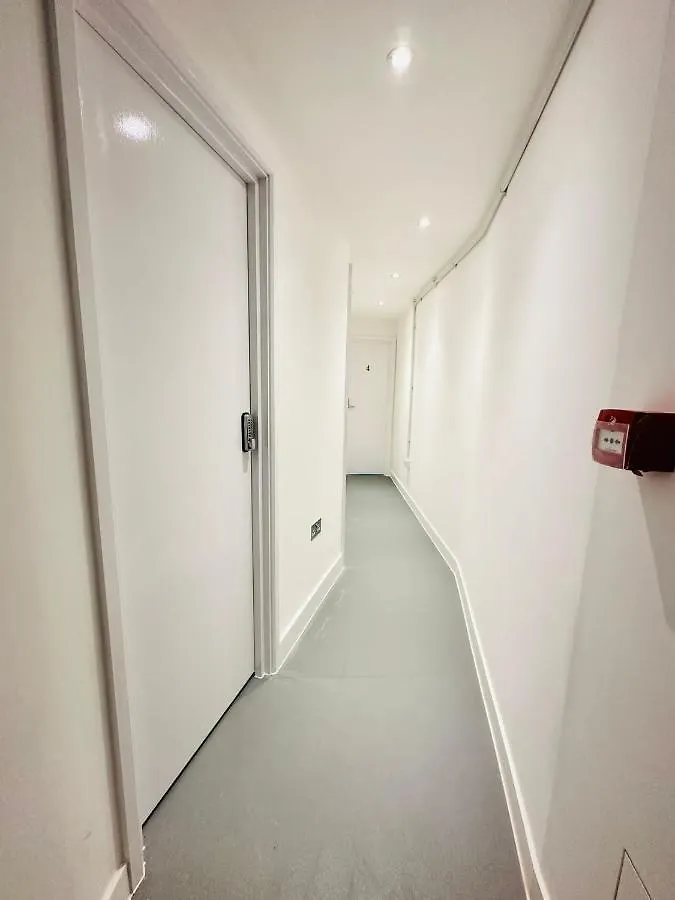 Marbel Aldgate Hotel London Guest house